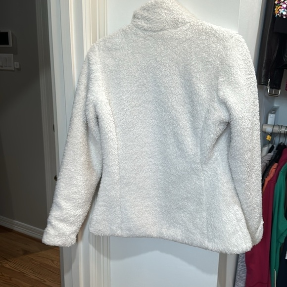 Women’s Patagonia zip up fleece cream size small - Picture 4 of 4